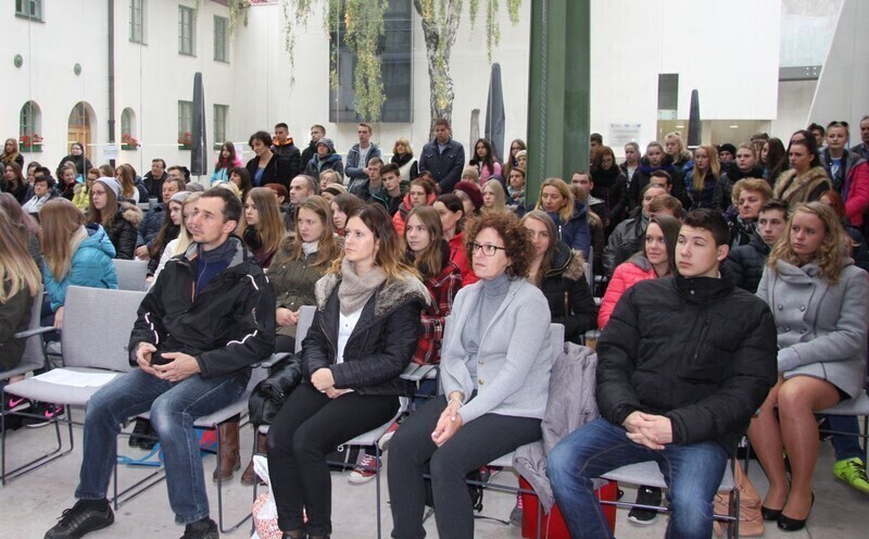 Zdjęcie 4: Symbole Światowych Dni Młodzieży w Piotrkowie 