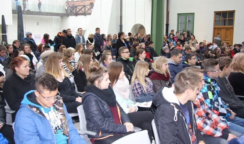 Zdjęcie 9: Symbole Światowych Dni Młodzieży w Piotrkowie 