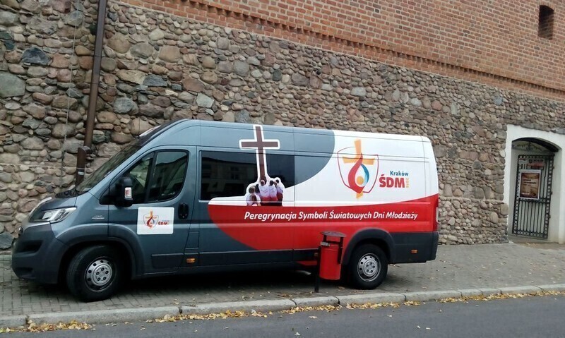 Zdjęcie 11: Symbole Światowych Dni Młodzieży w Piotrkowie 