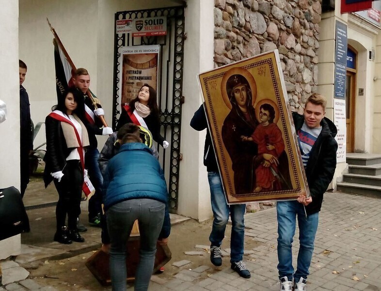 Zdjęcie 19: Symbole Światowych Dni Młodzieży w Piotrkowie 