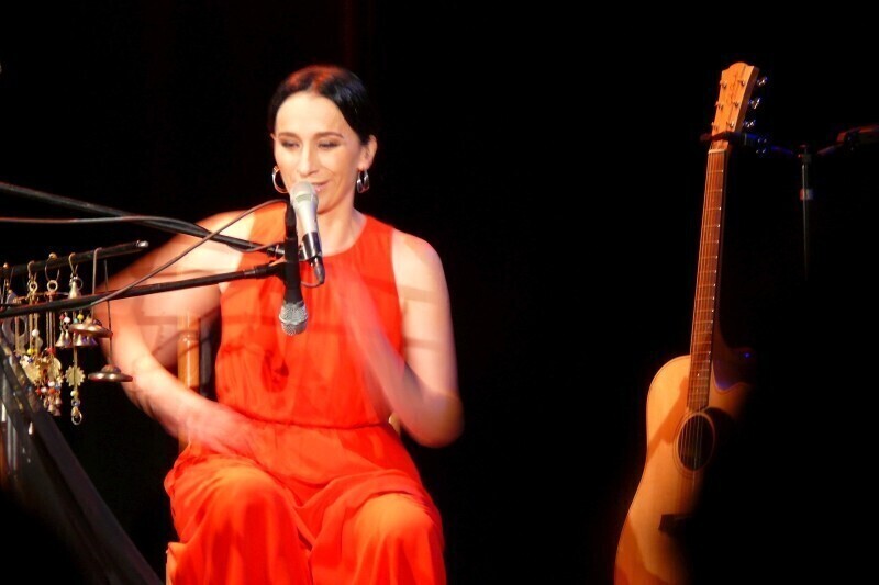 Zdjęcie 2: Renata Przemyk na Festiwalu Uśmiechu