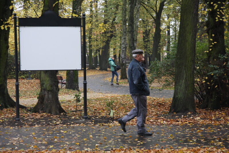 Zdjęcie 3: Park  Poniatowskiego dostępny dla mieszkańców