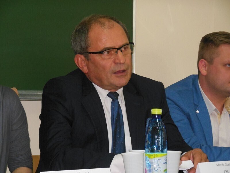 Zdjęcie 13: Studenci pytali, kandydaci odpowiadali