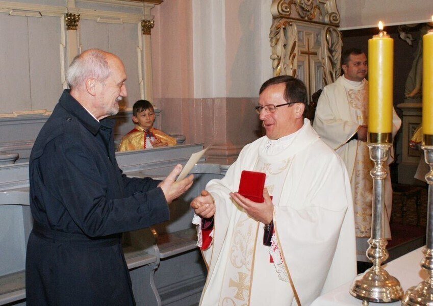 Medal dla proboszcza z Wolborza