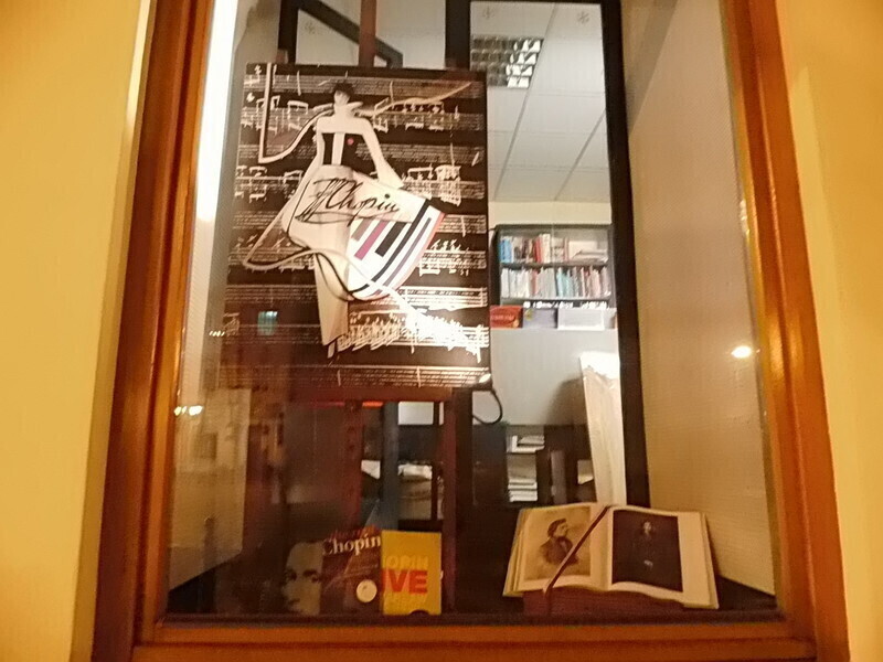 Zdjęcie 5: Muzy Chopina w piotrkowskiej witrynie