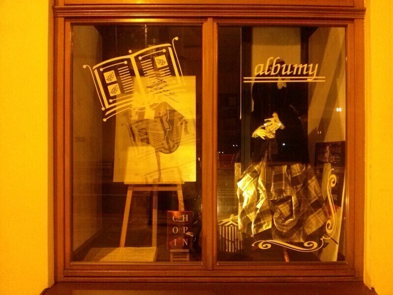 Zdjęcie 8: Muzy Chopina w piotrkowskiej witrynie