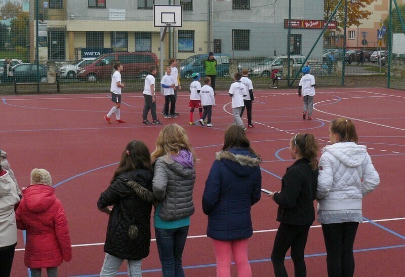 Zdjęcie 7: Pierwszy mecz na wymarzonym boisku już rozegrany