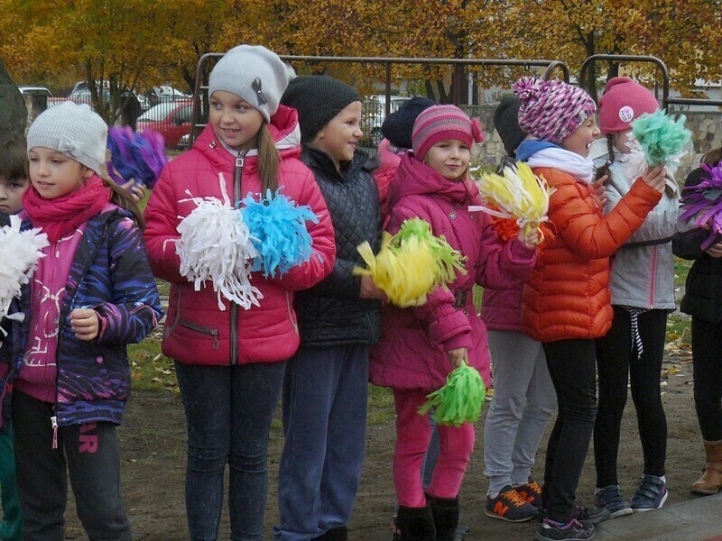 Zdjęcie 8: Pierwszy mecz na wymarzonym boisku już rozegrany