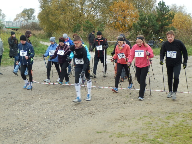 Ścigali się wokół Słoneczka