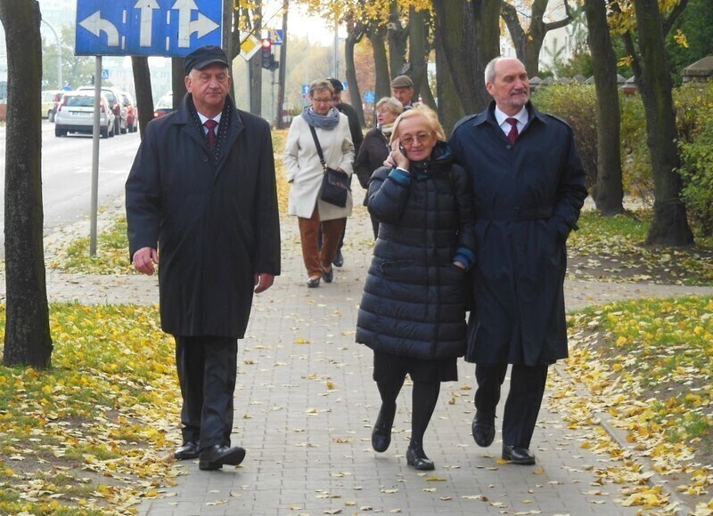Zdjęcie 3: PiS wygrywa wybory parlamentarne!
