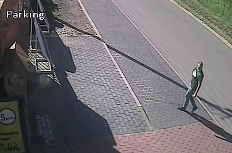 Zdjęcie 1: Sulejów: Szukają sprawców włamania