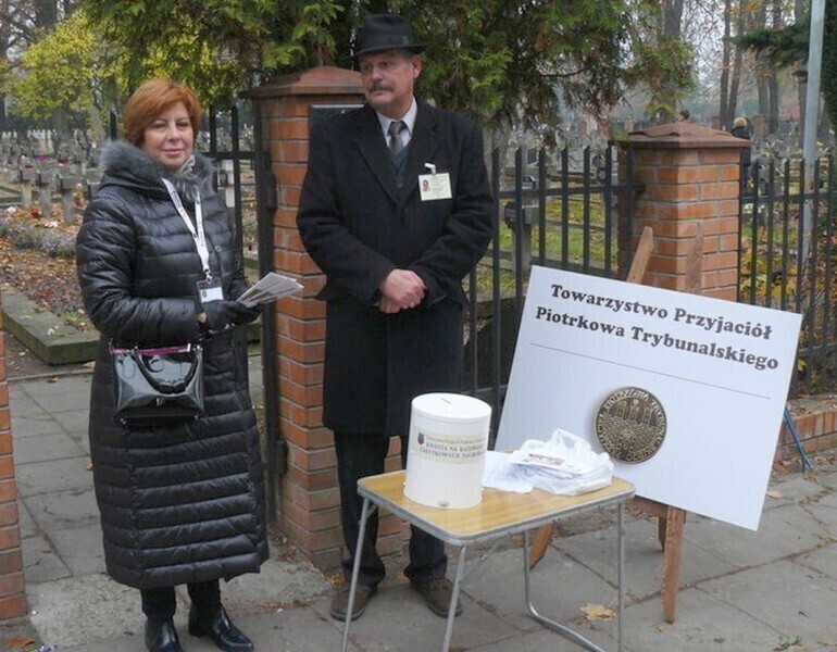 Prawie 20 tys. zł na ratowanie starych nagrobków