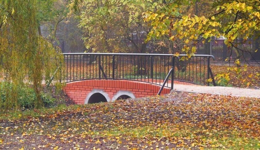 Prezydent przypnie kłódkę na mostku zakochanych