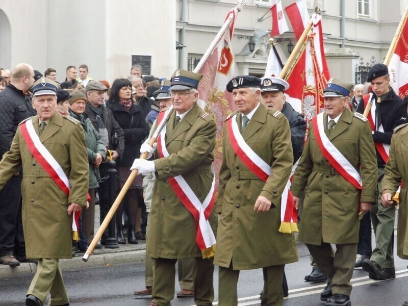 Zdjęcie 2: Zobacz, jak wyglądały obchody Narodowego Święta Niepodległości w Piotrkowie Trybunalskim 