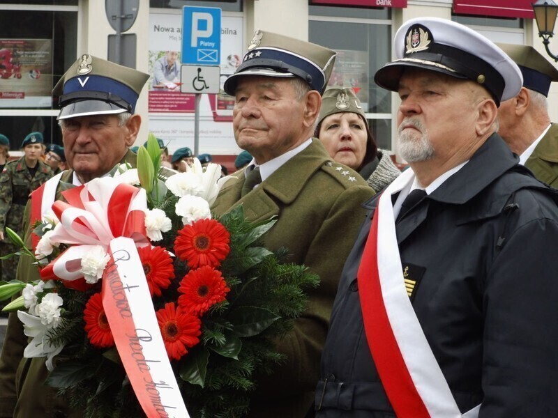 Zdjęcie 12: Zobacz, jak wyglądały obchody Narodowego Święta Niepodległości w Piotrkowie Trybunalskim 