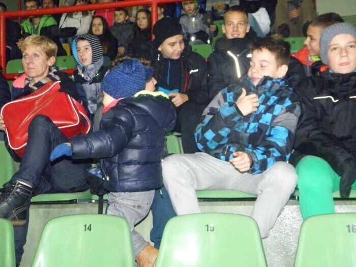 Zdjęcie 2: Gimnazjaliści z „Dwójki” ponownie na meczu Gieksy