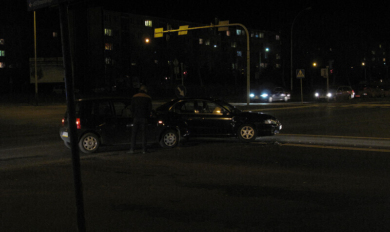 Zdjęcie 3: Kolizja na skrzyżowaniu ul. Kostromskiej i Sikorskiego