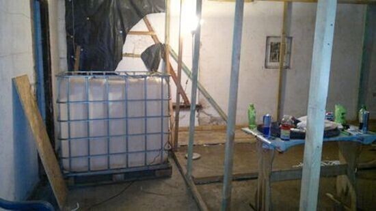 Zdjęcie 3: Cięli nogi ofiary ostrym narzędziem i posypywali solą