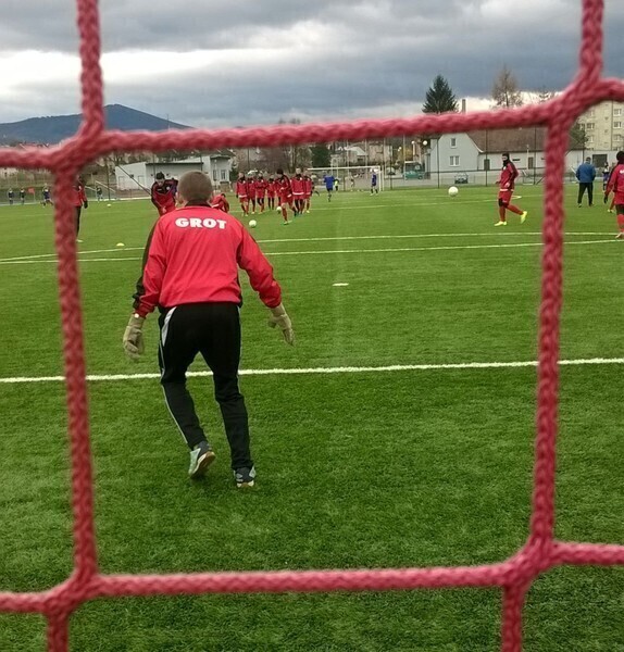 Zdjęcie 1: Piłkarze z Piotrkowa pokazali się w Głuchołazach 