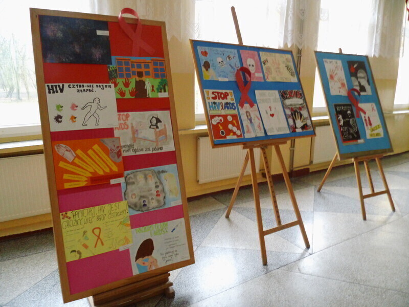 Zdjęcie 2: Moszczenica: obchody Światowego Dnia Walki z AIDS