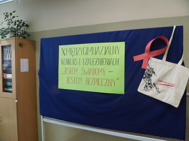 Zdjęcie 12: Moszczenica: obchody Światowego Dnia Walki z AIDS