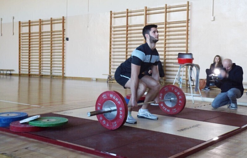 Zdjęcie 2: Ile podnieśli w martwym ciągu?