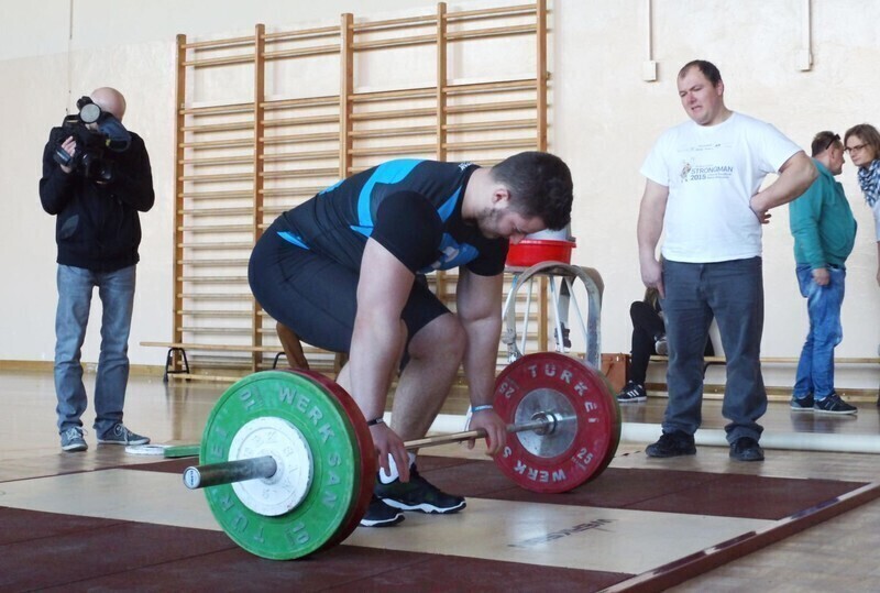 Zdjęcie 3: Ile podnieśli w martwym ciągu?