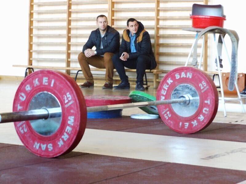 Zdjęcie 4: Ile podnieśli w martwym ciągu?