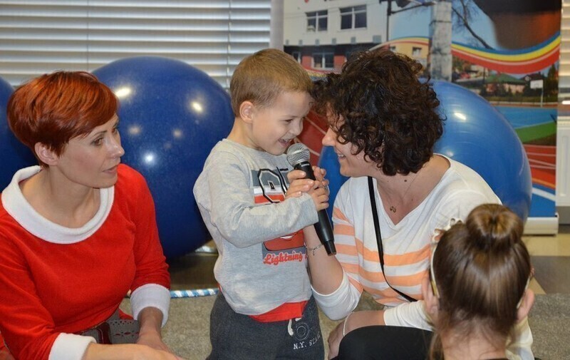 Zdjęcie 4: Akrobacje na kuli i worek prezentów od Mikołaja 