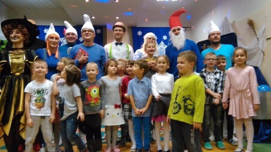 Zdjęcie 1: Niezwykłe smerfy w Przedszkolu nr 15