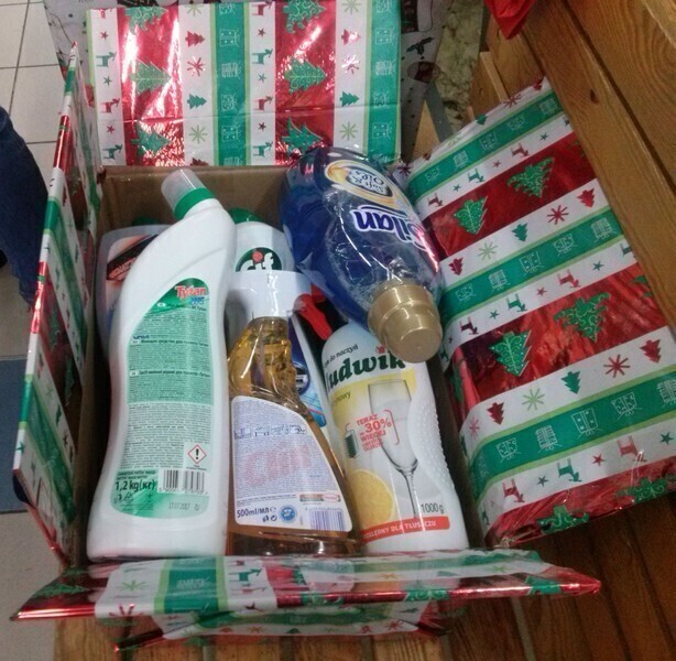 Zdjęcie 10: Piotrkowscy szczypiorniści wsparli Szlachetną Paczkę