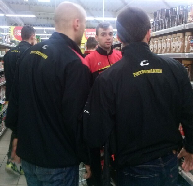 Zdjęcie 13: Piotrkowscy szczypiorniści wsparli Szlachetną Paczkę