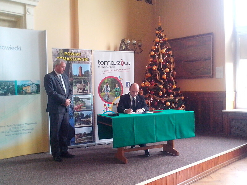 Zdjęcie 3: Porozumienie w Tomaszowie Mazowieckim - będą nowe drogi