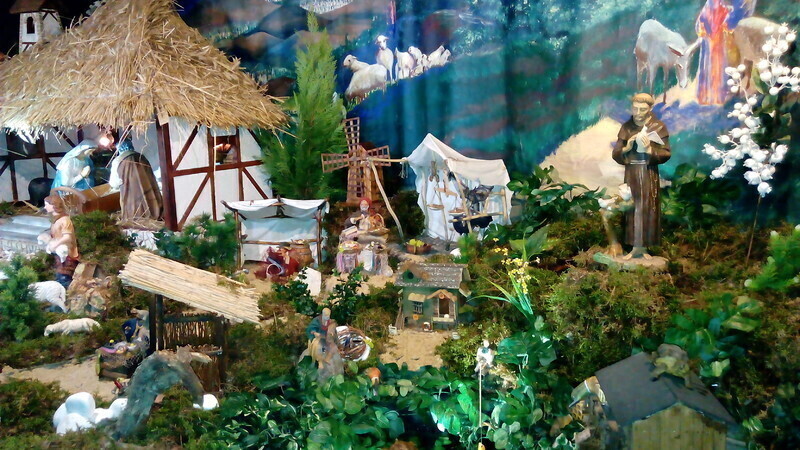 Zdjęcie 2: Bernardyńska szopka prawie gotowa