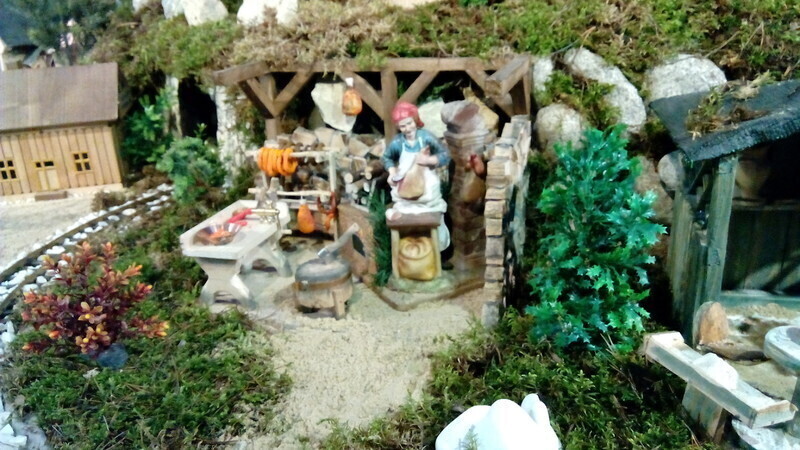 Zdjęcie 6: Bernardyńska szopka prawie gotowa