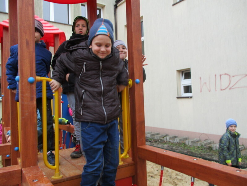 Zdjęcie 2: Radosne Maluchy w każdej szkole miasta i gminy Sulejów 