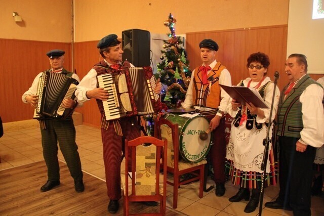 Zdjęcie 21: Wspólnie kolędowali w Moszczenicy 