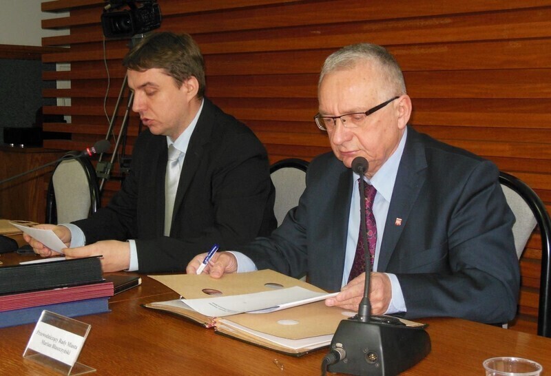 Zdjęcie 5: Awantura na sesji. Polityka zdominowała dyskusję nad budżetem 