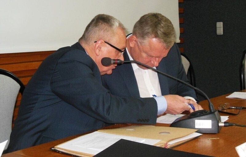 Zdjęcie 6: Awantura na sesji. Polityka zdominowała dyskusję nad budżetem 