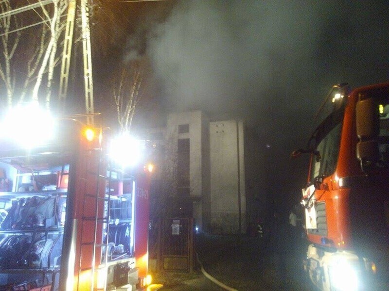 Zdjęcie 4: Pożar poddasza na Świerczowskiej