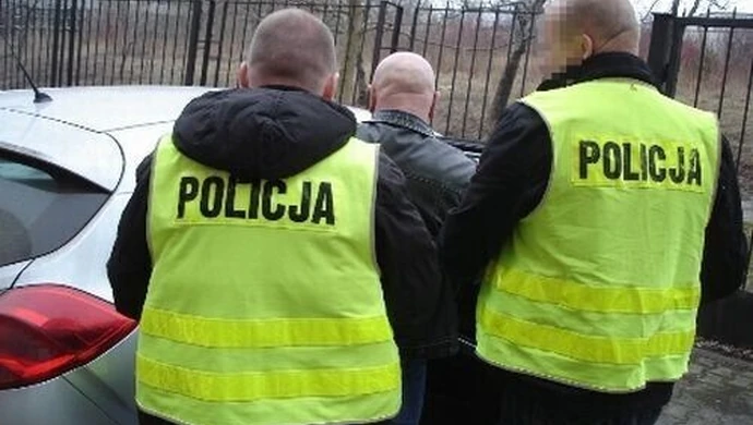 Nakłaniali kobiety do prostytucji. 9 osób zatrzymanych 