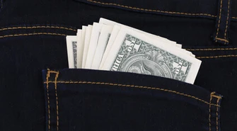 Pożyczki przez internet – co robić, żeby na nich nie stracić