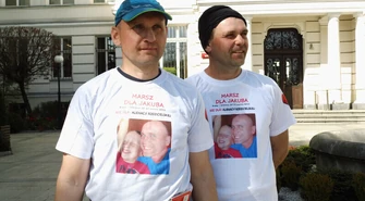 Nie widział dziecka od dwóch lat, biegnie do Warszawy 