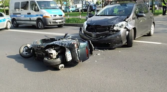Kolizja na ul. Słowackiego - zderzenie "elki" z motocyklem