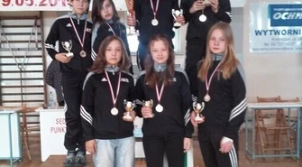 Sukces zapaśniczek AKS