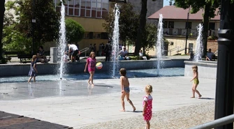 Kąpiel w fontannie... bezcenna 