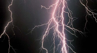 Zginął mężczyzna rażony przez piorun 