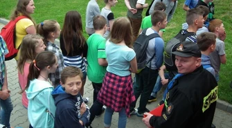 Ogień pojawił się w szkolnej bibliotece (ćwiczenia w Gomulinie)