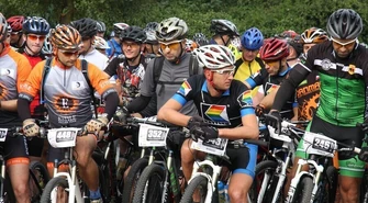 Świat na głowie w Sulejowie, czyli trochę sportu na Podklasztorzu