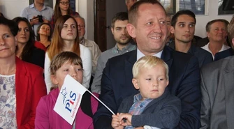 Drużyna PiS pewna zwycięstwa! Konwencja partii na Zamku w Piotrkowie